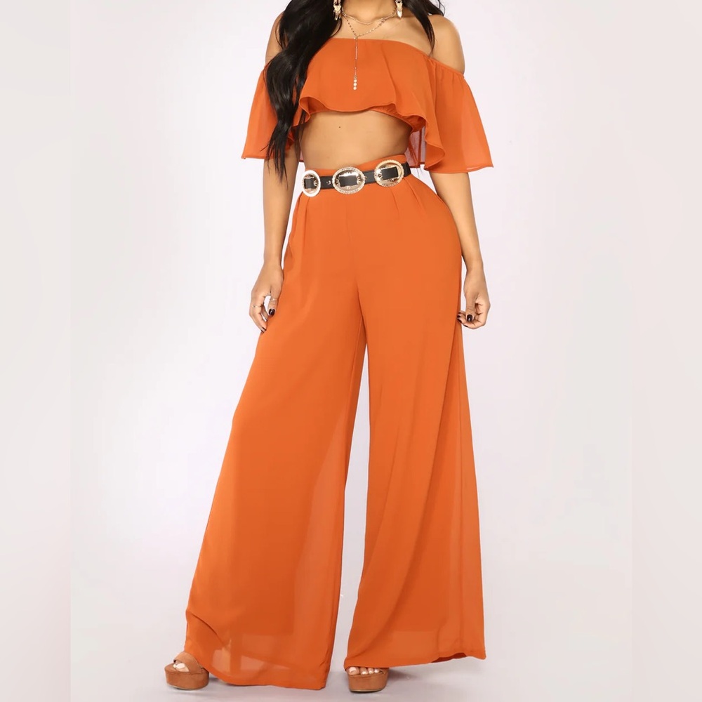 ❌SOLD❌Fashion Nova Rust Off Shoulder Flowy Pant Set
